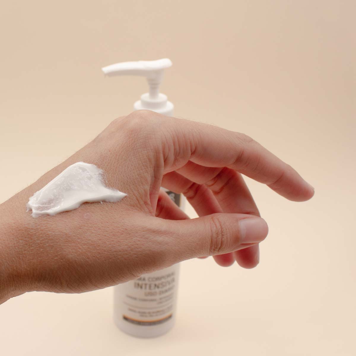 Crema Corporal Reparadora Bio 300 Ml | Nutre Y Regenera La Piel | Hidratación Intensiva | Piel Seca_2