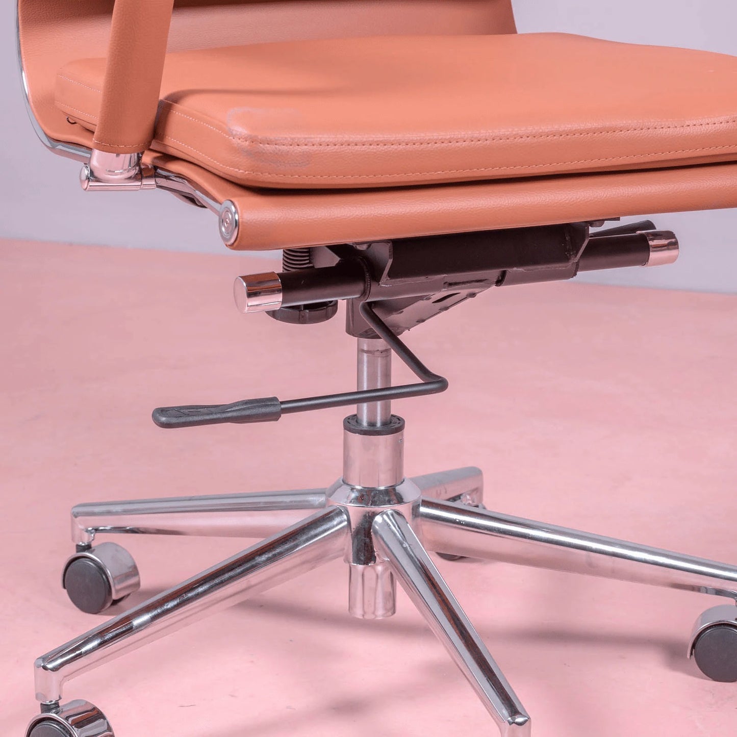 Silla De Escritorio Con Ruedas Y Respaldo Acolchado En Polipiel - Alu S_4