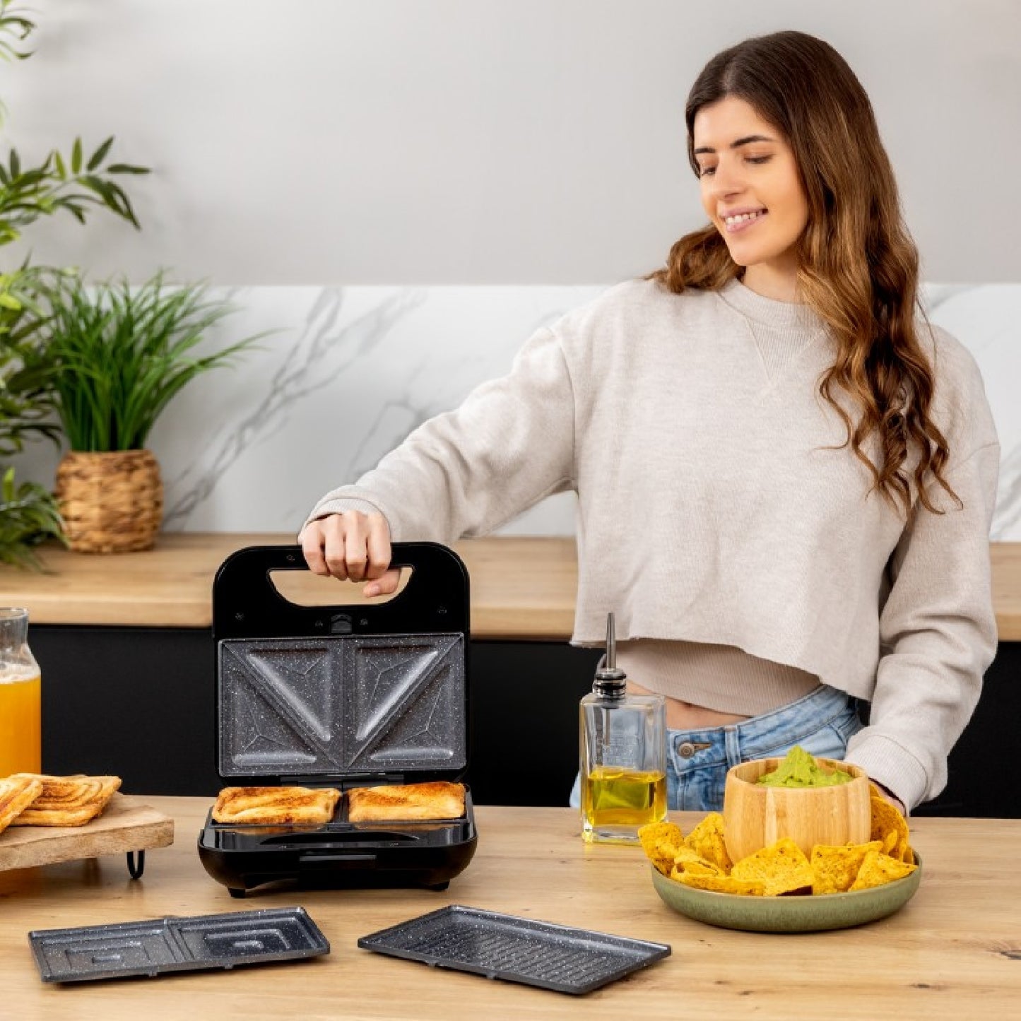Sandwichera Rock’ntoast Combo. 800 W, 2 Sándwiches Con Acabados En Acero Inoxidable, 3 Placa Intercambiables Con Revestimiento Antiadherente, Libre_4