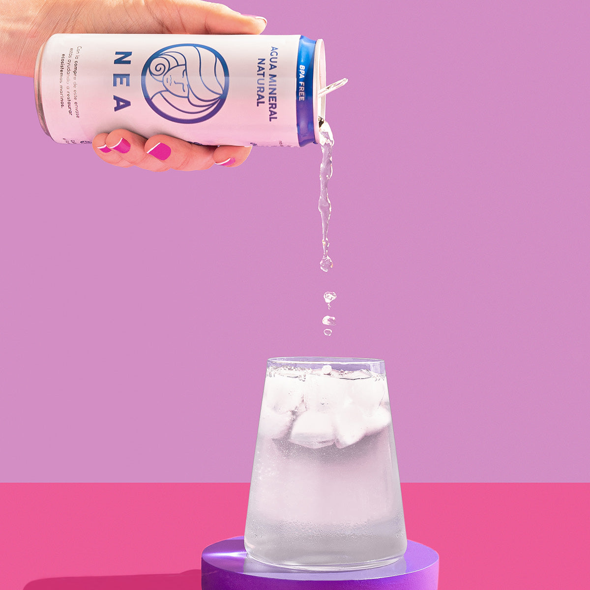 Água Mineral Natural NEA em Lata 330 ml