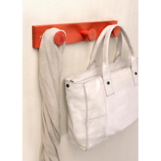 Cabide para cinzas com 3 botões texturados