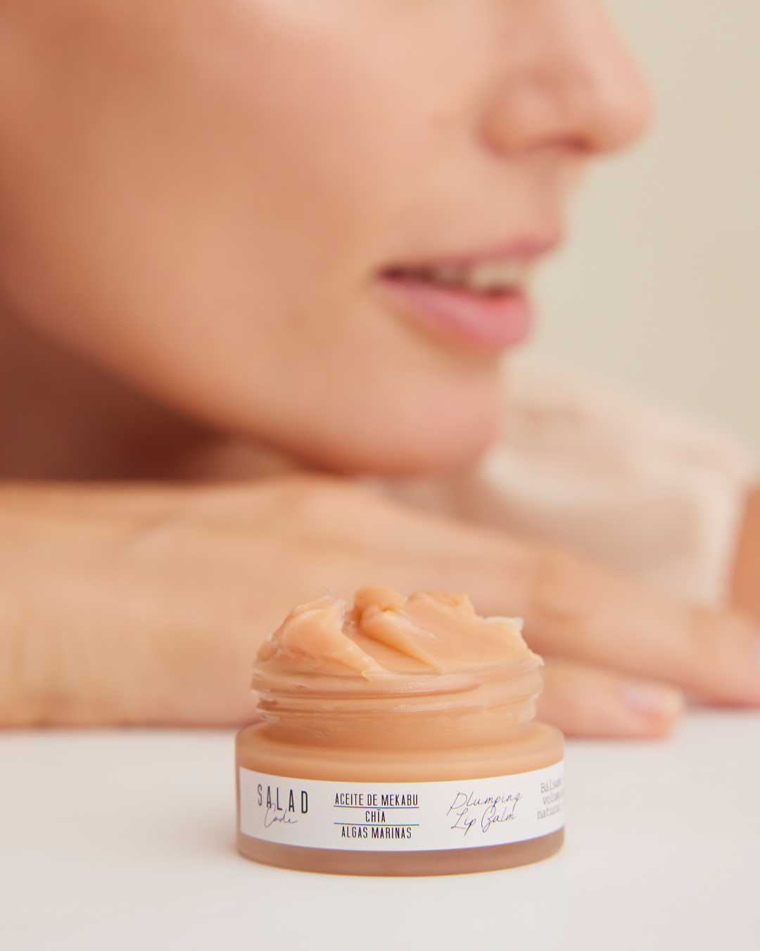 Bálsamo Labial Volumizante, Salad Code, 15 ml
