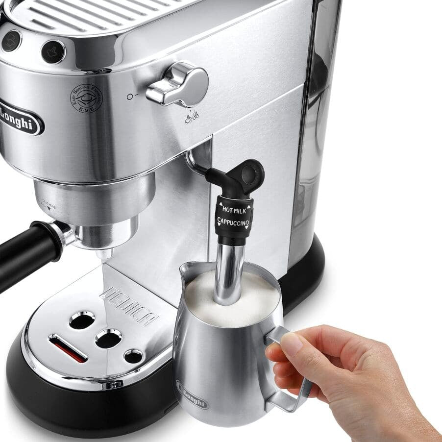 Máquina manual de café expresso e cappuccino Delonghi Dedica Maestro EC685.M Metal