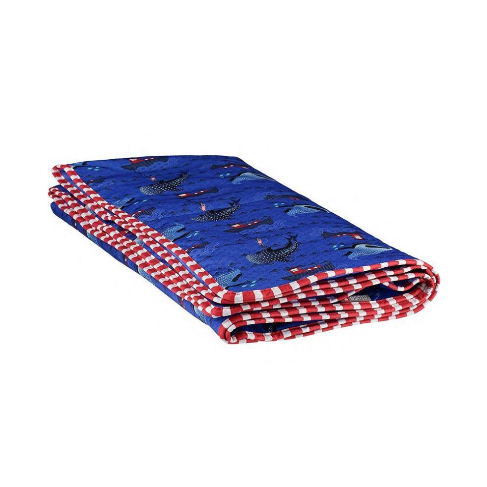 Tapete de brincar para pais próximos do tubarão-baleia