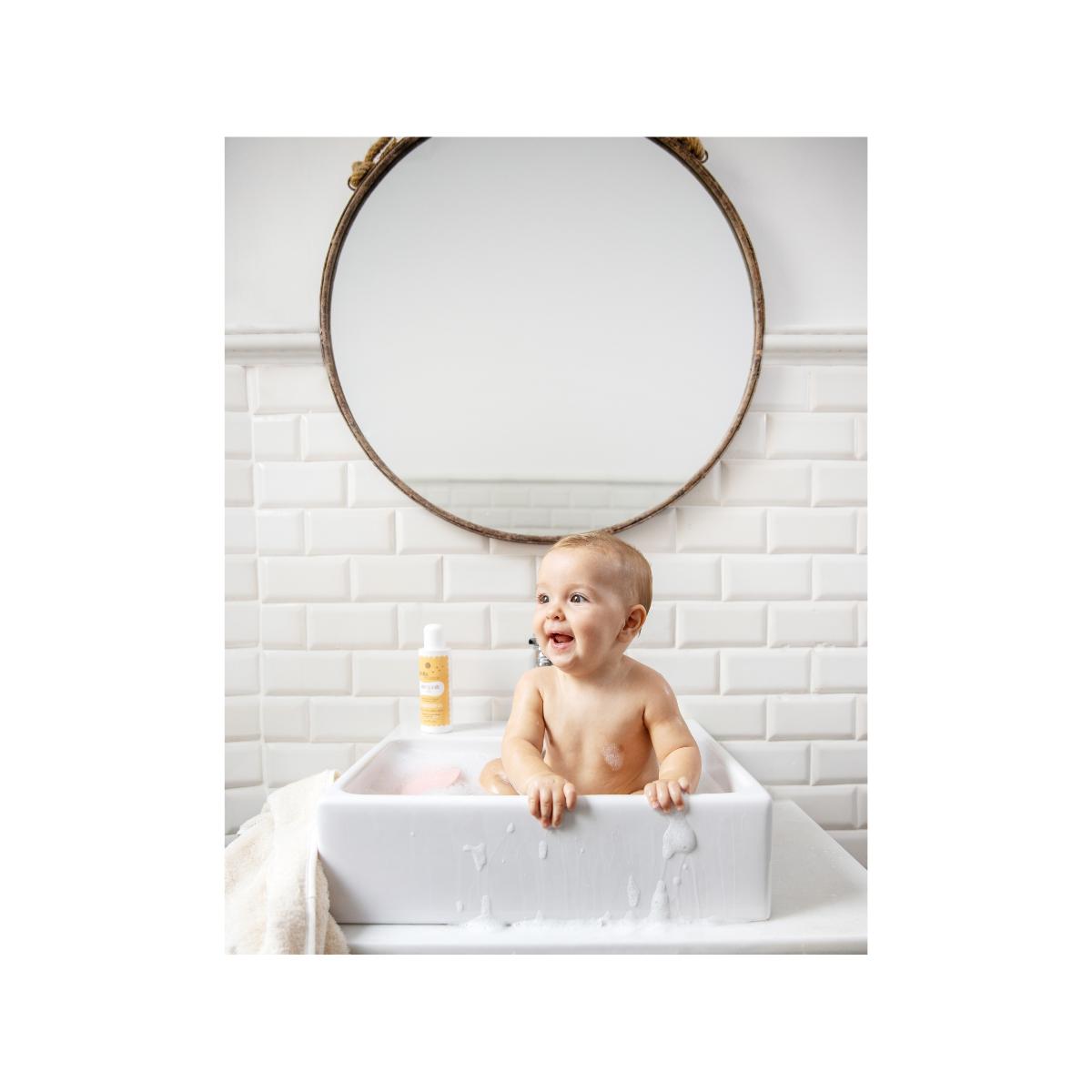 Carelia Gel de Banho e Champô 200 ml