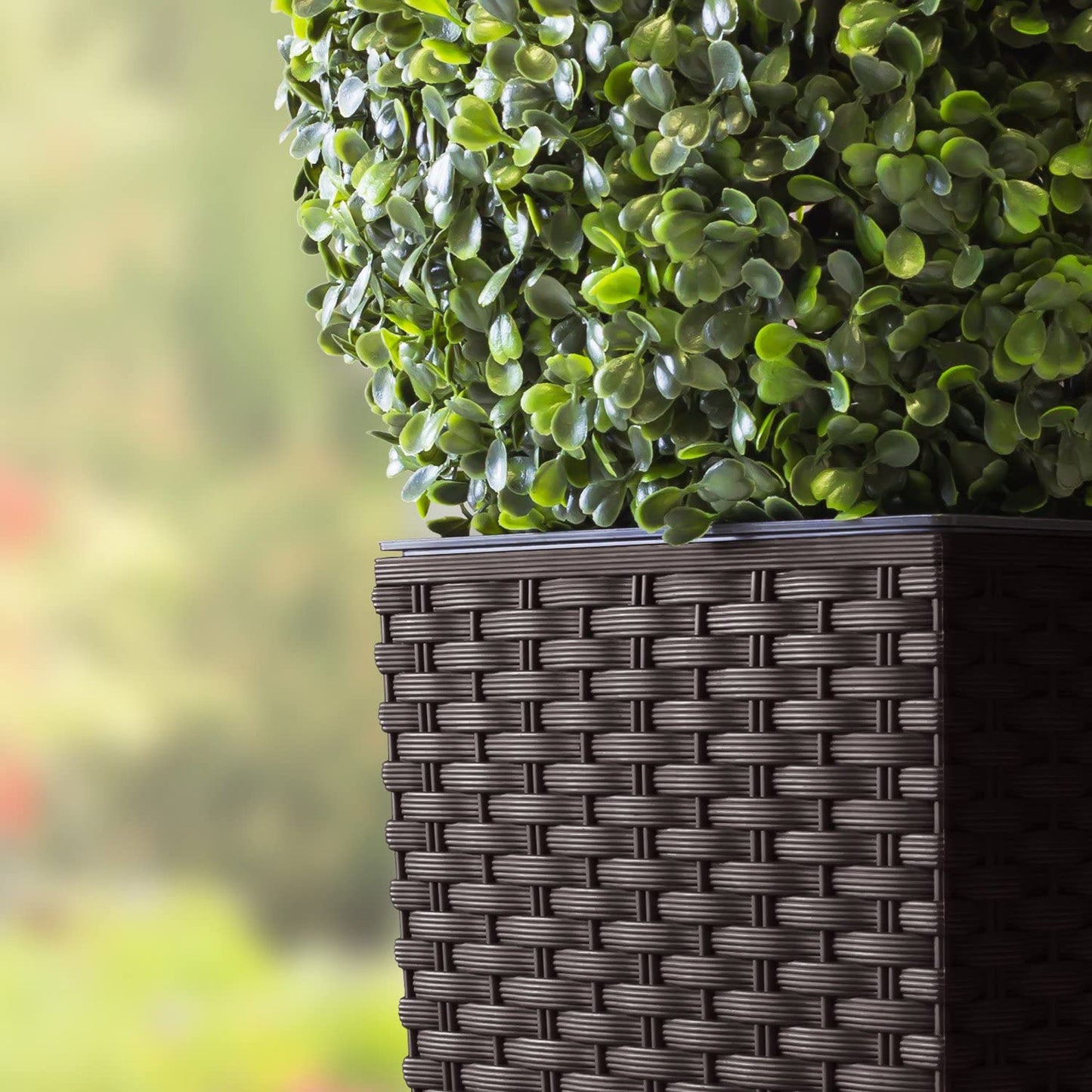 Maceta Rato De 35 Litros Con Inserto 28,7 X 28,7 X 55 Cm En Color Ocre Oscuro