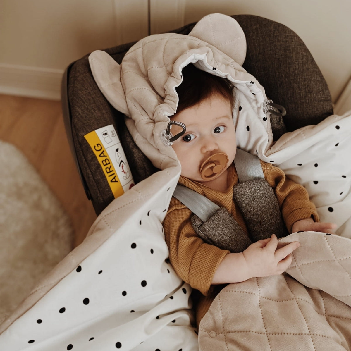 Saco Para Grupo 0 Unviersal Invierno Royal Baby Sand_5