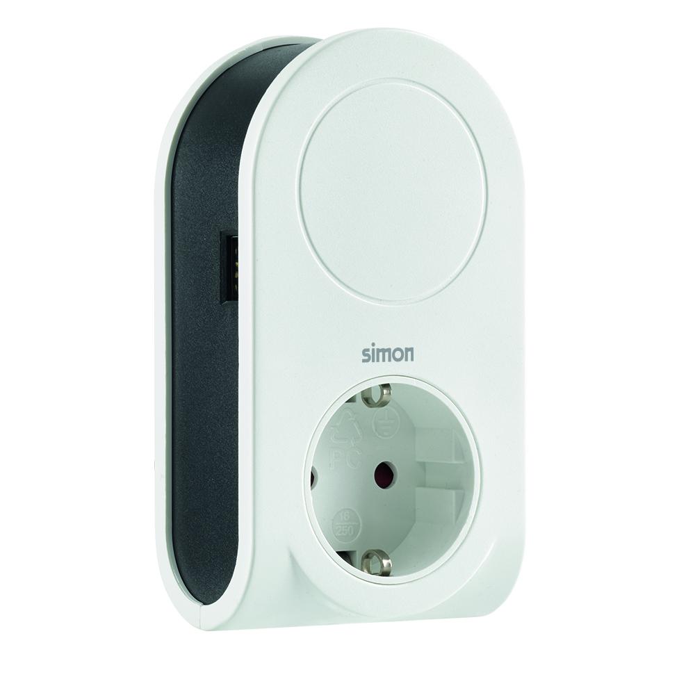 Adaptador com 3 pinos USB e um cabo roll-up + 1 porta USB A + 1 tomada 16A Simon