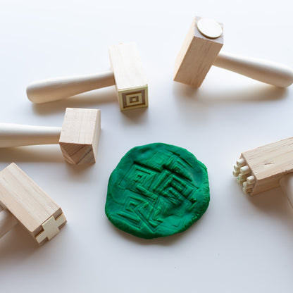 5 Martillos De Madera Con Patrones_3