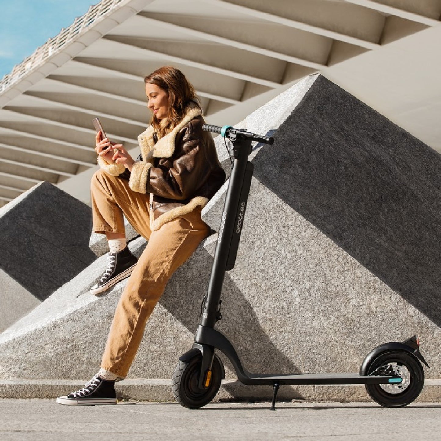 Patinete Eléctrico Bongo Serie A Advance Max Connected X. 700 W, Batería Intercambiable, Autonomía Hasta 45 Km, App Para Móvil, 3 Modos, Doble Siste_3
