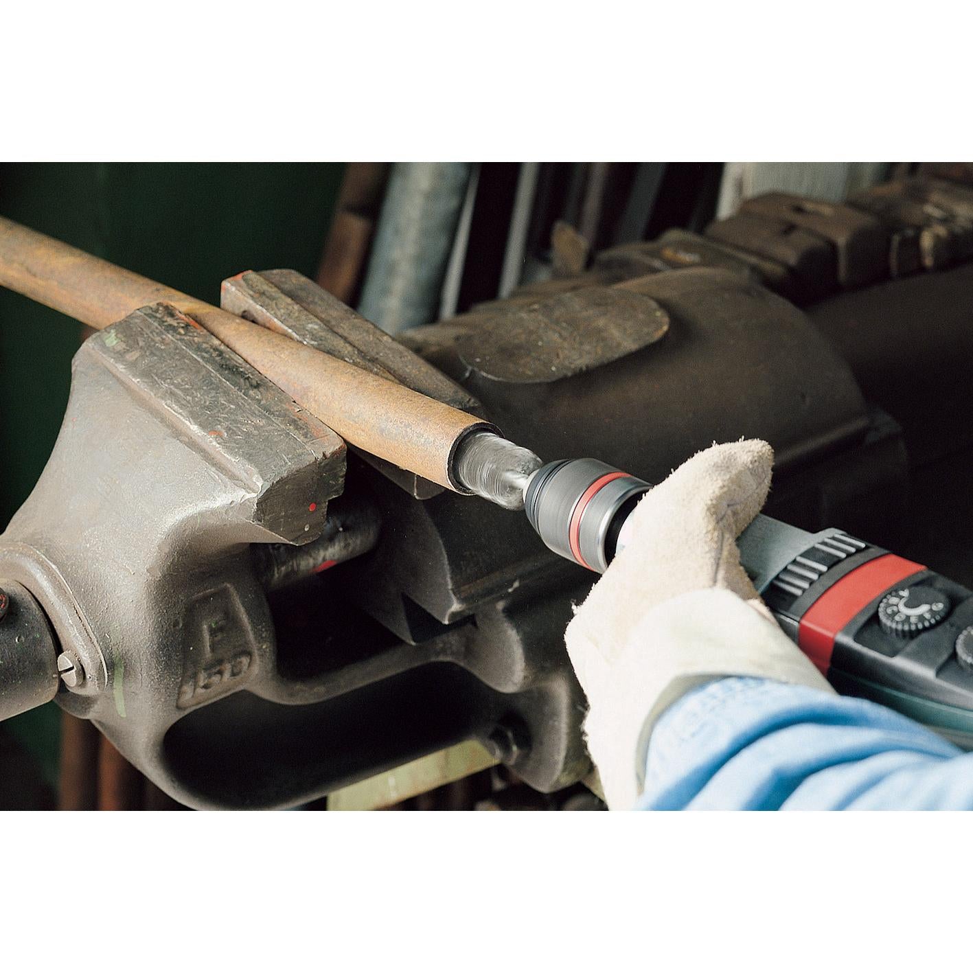 Wolfcraft 2104000 - 1 escova cilíndrica em metal, haste de 6 mm, Ø 28 x 60 x 95 mm