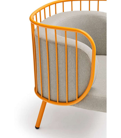 Butaca Modelo Nabi Acabado Metal Amarillo Mostaza, 65cm(ancho) 80cm(alto) 64cm (largo)_2