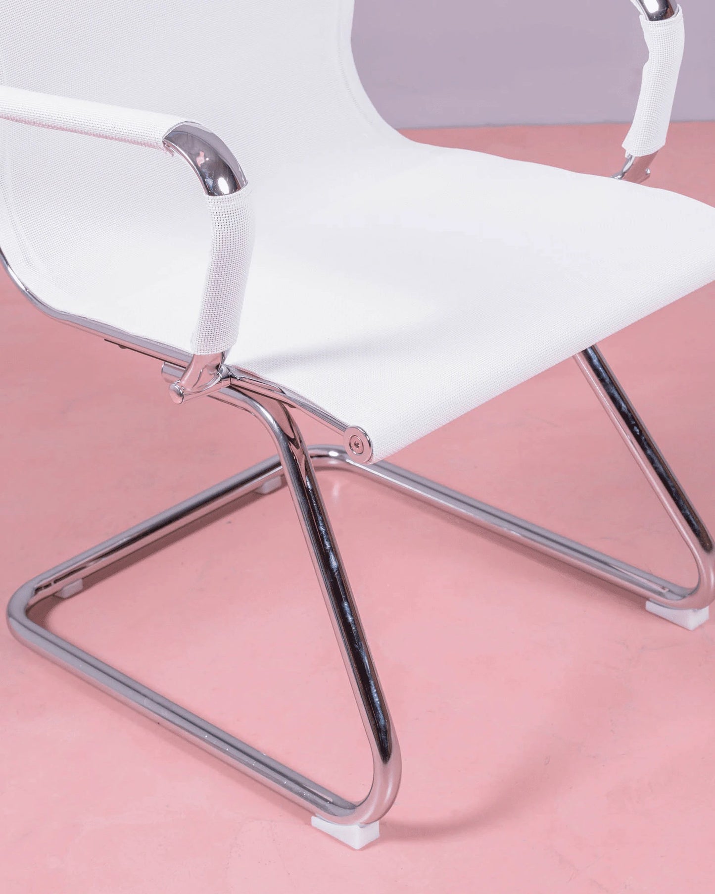 Silla Para Sala De Reuniones Con Respaldo Bajo En Malla De Fibra Transpirable - Alu_4