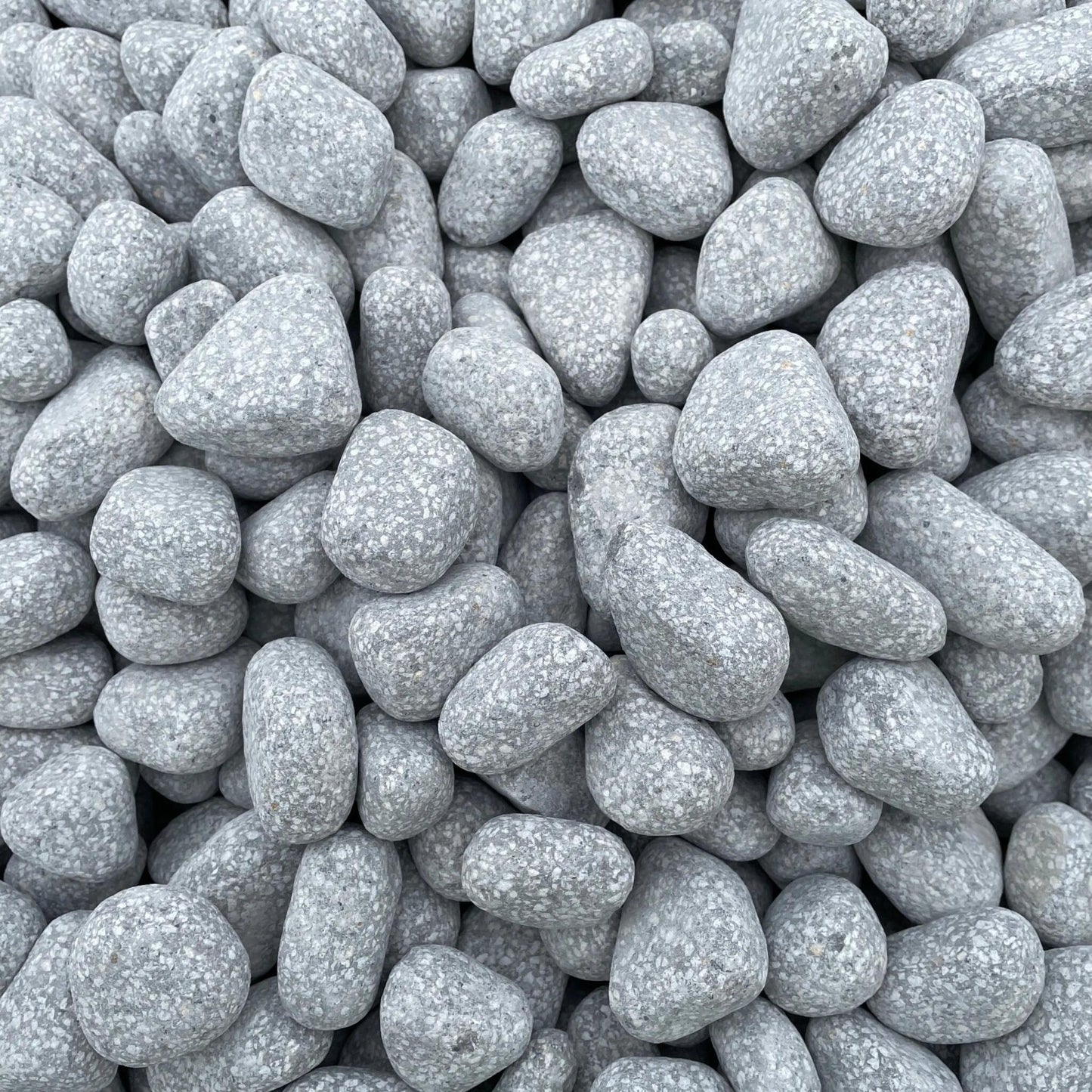 Canto Rodado Gris Perla Recycla / Saco 20 Kg. / 10-50 Mm_3