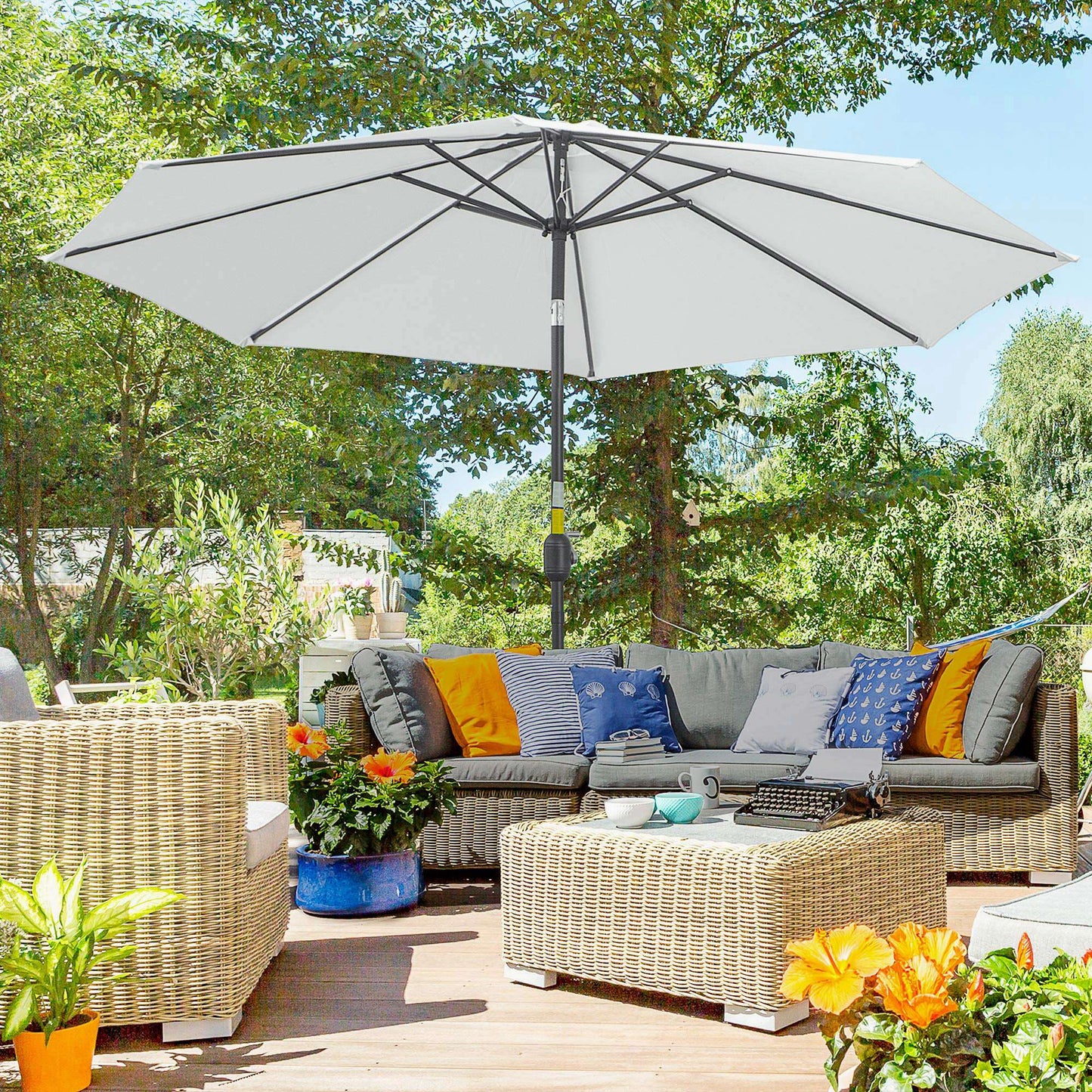Outsunny Sombrilla De Jardín Ø295x250 Cm Con Manivela E Inclinación Blanco_1