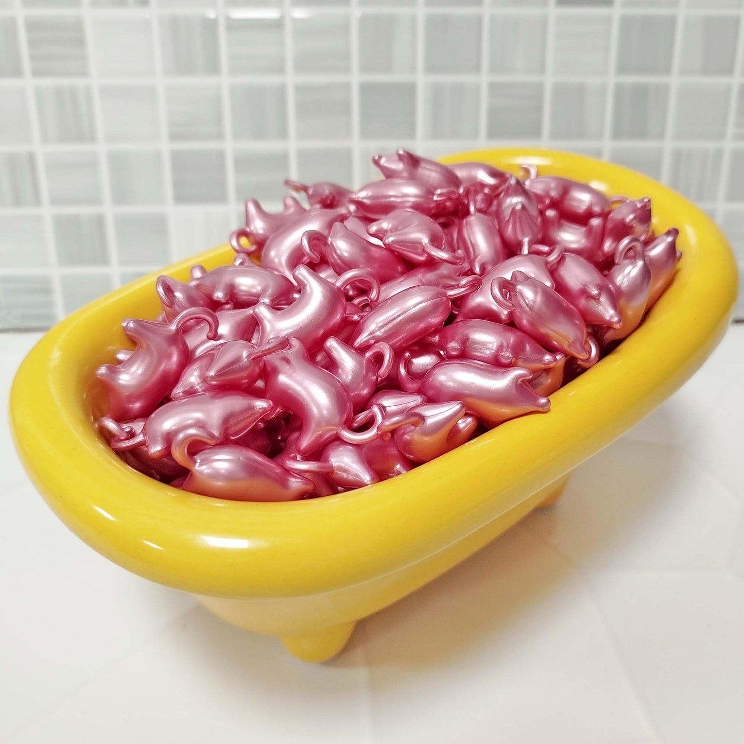 Pack Regalo 12 Perlas Baño En Forma De Cerdito - Con Aceite De Soja - Hidrata, Suaviza Y Perfuma La Piel - Aroma Rosas_3