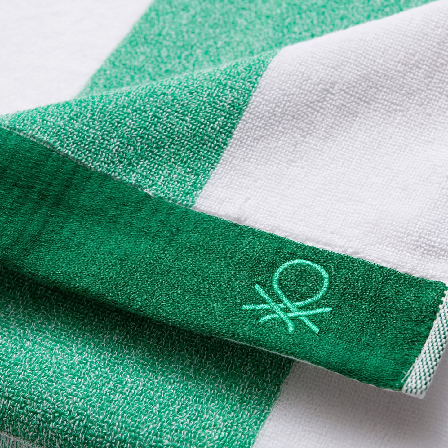 Set 2pc Toalla De Playa (toalla 90x160cm + Bolsa 144tc Hilo Teñido) Verde Rainbow Be