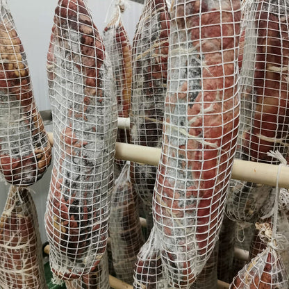 Cecina De Leon Embuchada. Taco De 1 Kg Aprox._2