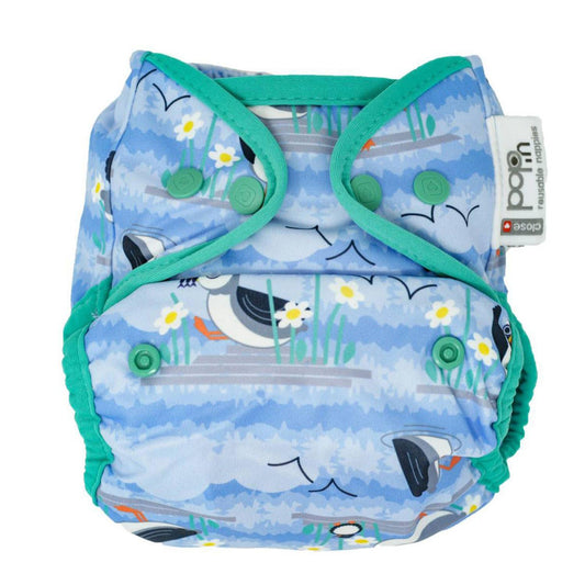 Fralda de pano de bambu pop-in Blue Puffin Close com botões de pressão