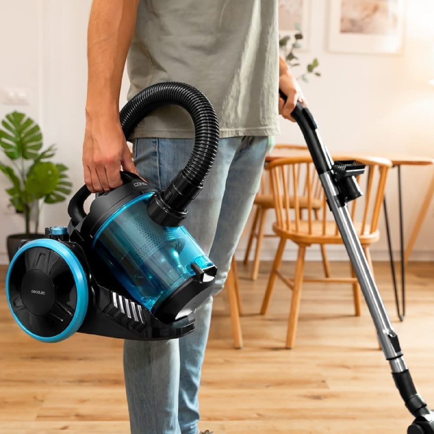 Cecotec Aspirador Sin Bolsas Potente De Trineo Conga Rockstar 2700 X-treme. 700 W Multiciclónico 27 L Filtrado Alta Efic_1