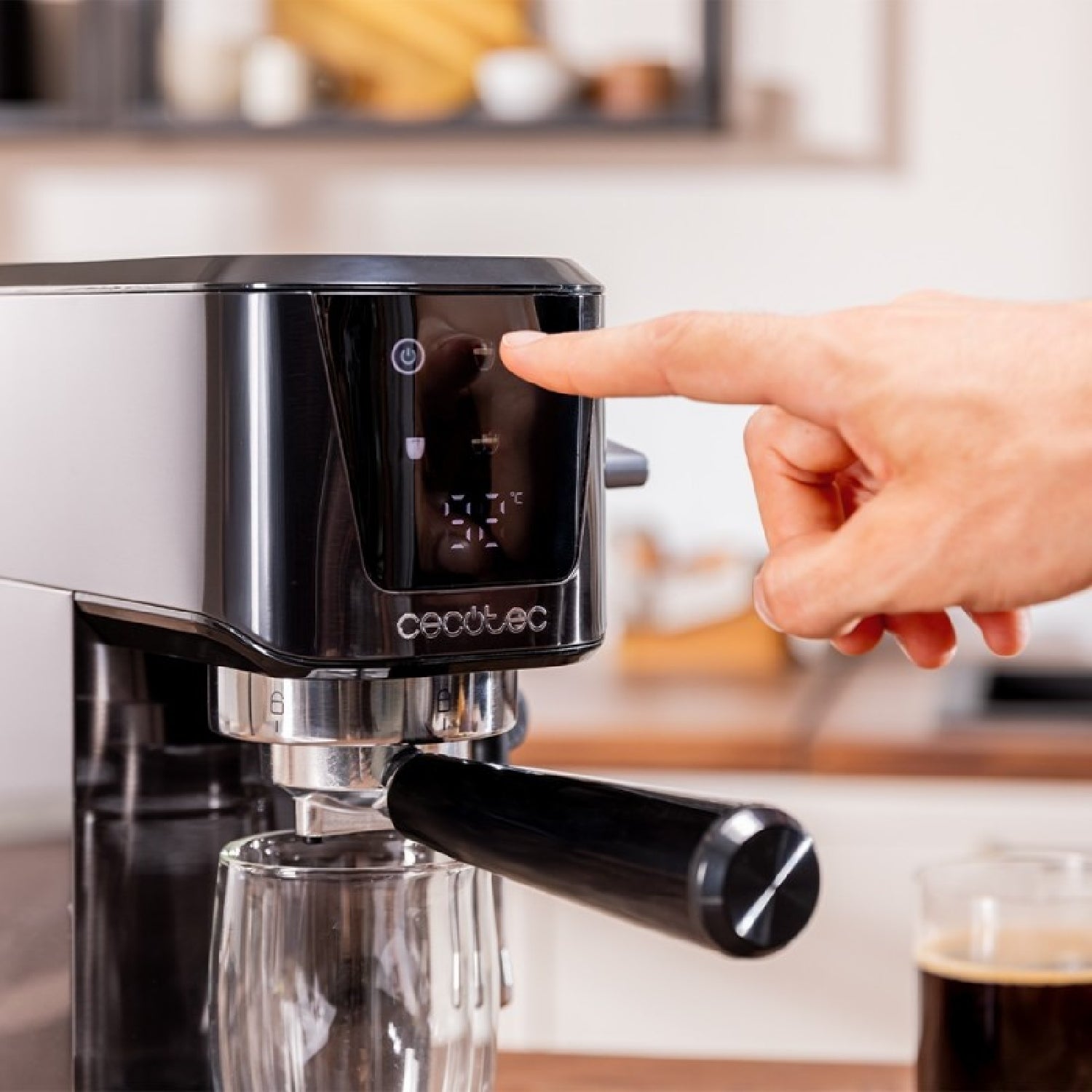 Cecotec Cafetera Express Para Espresso Y Cappuccino Power Espresso 20 Touch. 1350w, 20 Bares, Pantalla Táctil, Vaporizad_4