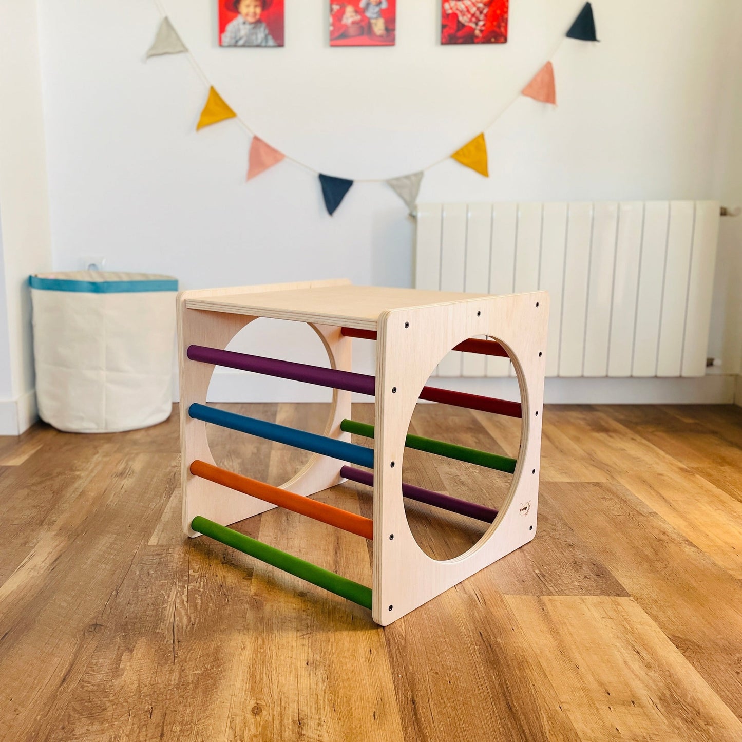 Cubo De Escalada/aprendizaje Pikler De Madera + Rampa Listones De Colores. Med: 50 X 50 X 50 Cm. Cunkrl0008. Woodgo.