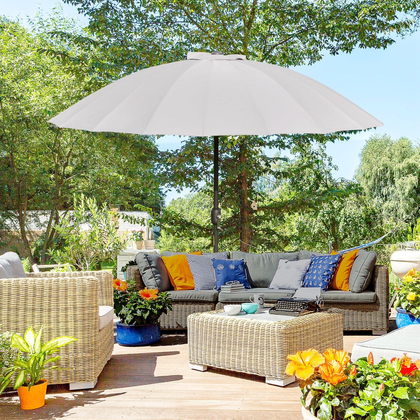 Outsunny Sombrilla De Jardín Ø2,5x2,4 M Con Manivela Y Poste Inclinable Gris_1