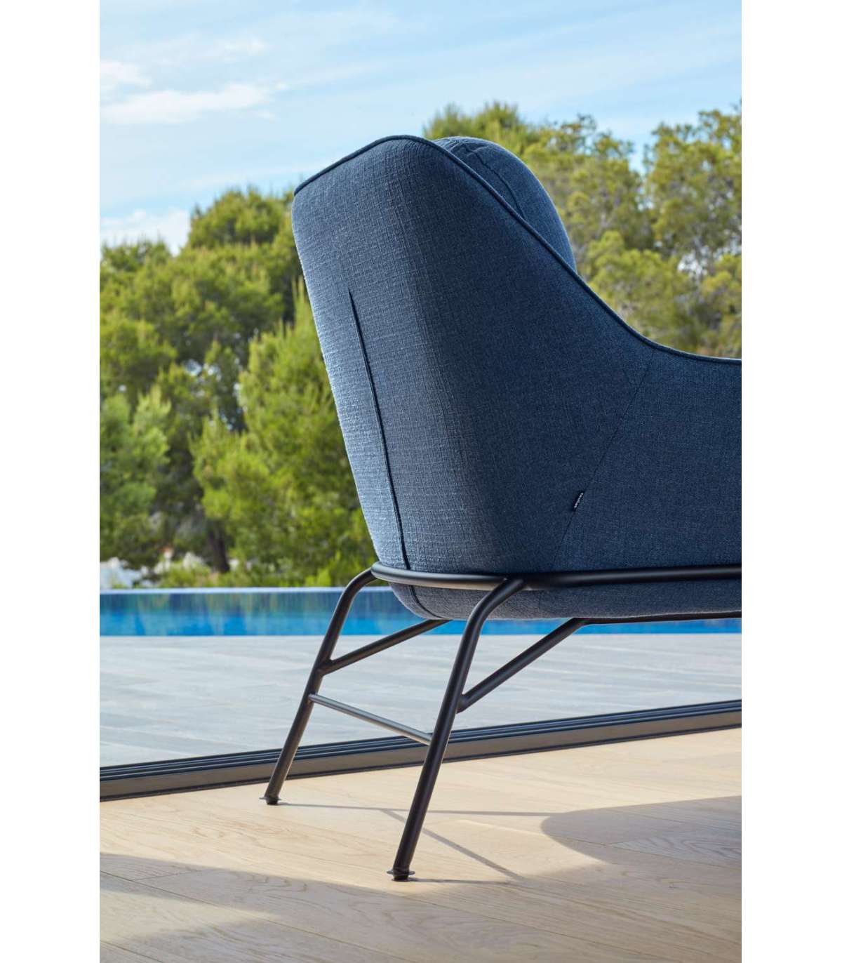 Butaca Modelo Sadira Acabado Azul Petróleo, 84cm(ancho) 87cm(alto) 88cm (largo)_3