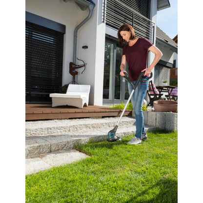 Aparador de relva Gardena SmallCut Li23R a pilhas