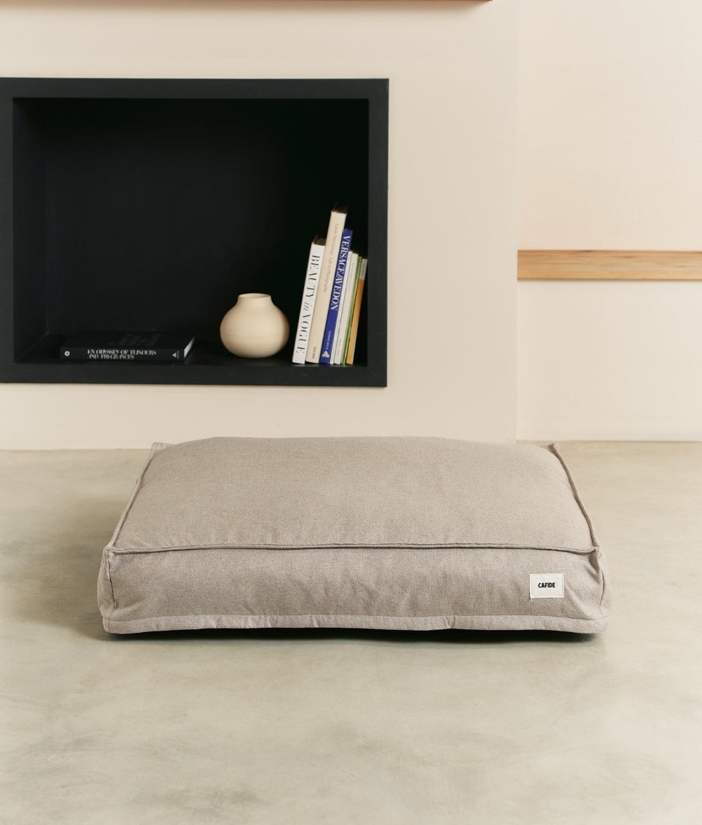 Cafide Cama De Material Reciclado Para Perro Con Tejido Basic Beige. Modelo Cuadra._4