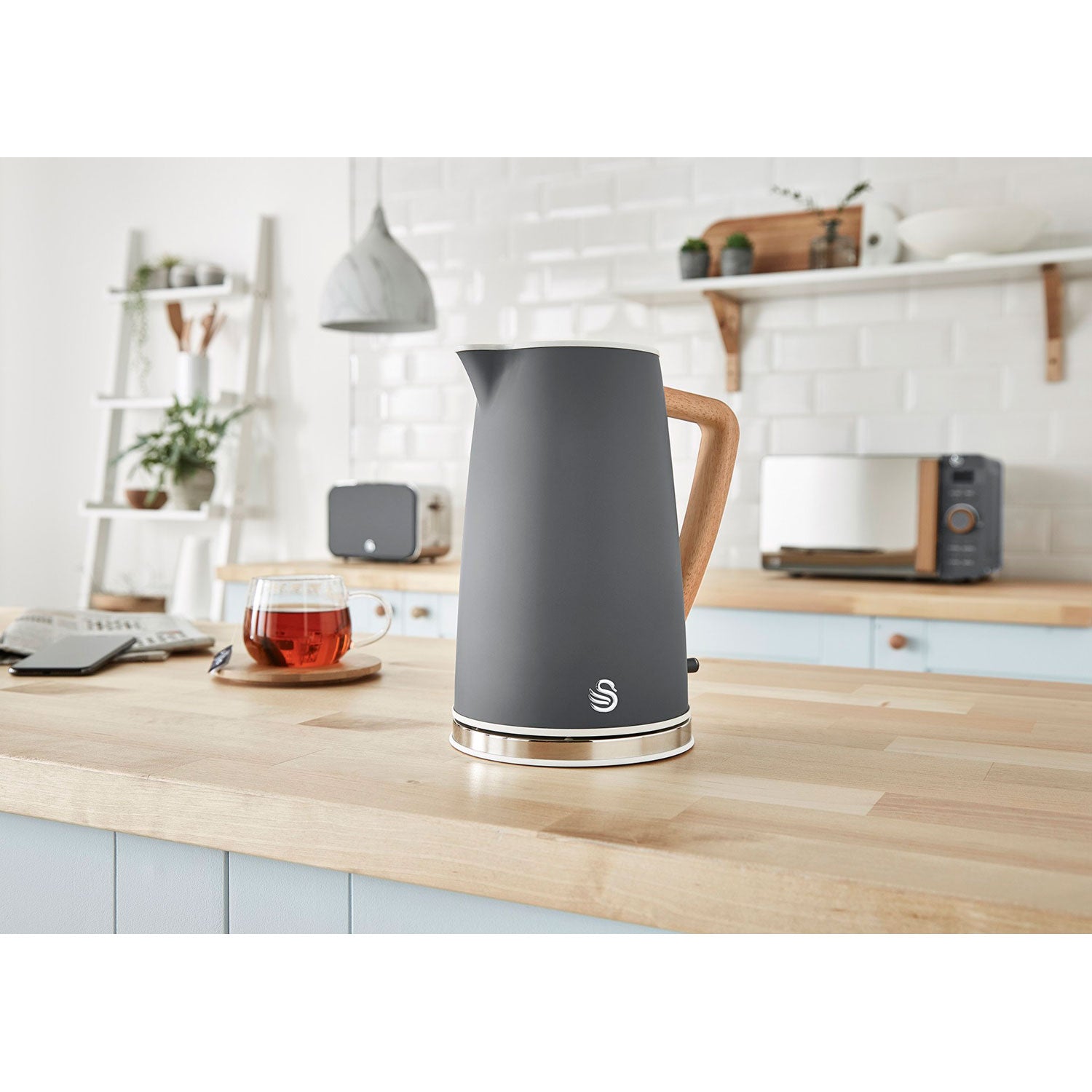 Swan Nordic Hervidor Agua Eléctrico Ultra Rápido, 1,7 L, Sin Bpa, Resistencia Oculta, Inalámbrico, Sk14610gryneu, Gris_1