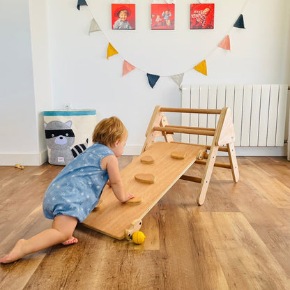 Triángulo De Aprendizaje Pequeño Pikler Plegable Madera + Rampa Listones. Med: 60 X 50 X 55 Cm.tremrl0005. Woodgo.