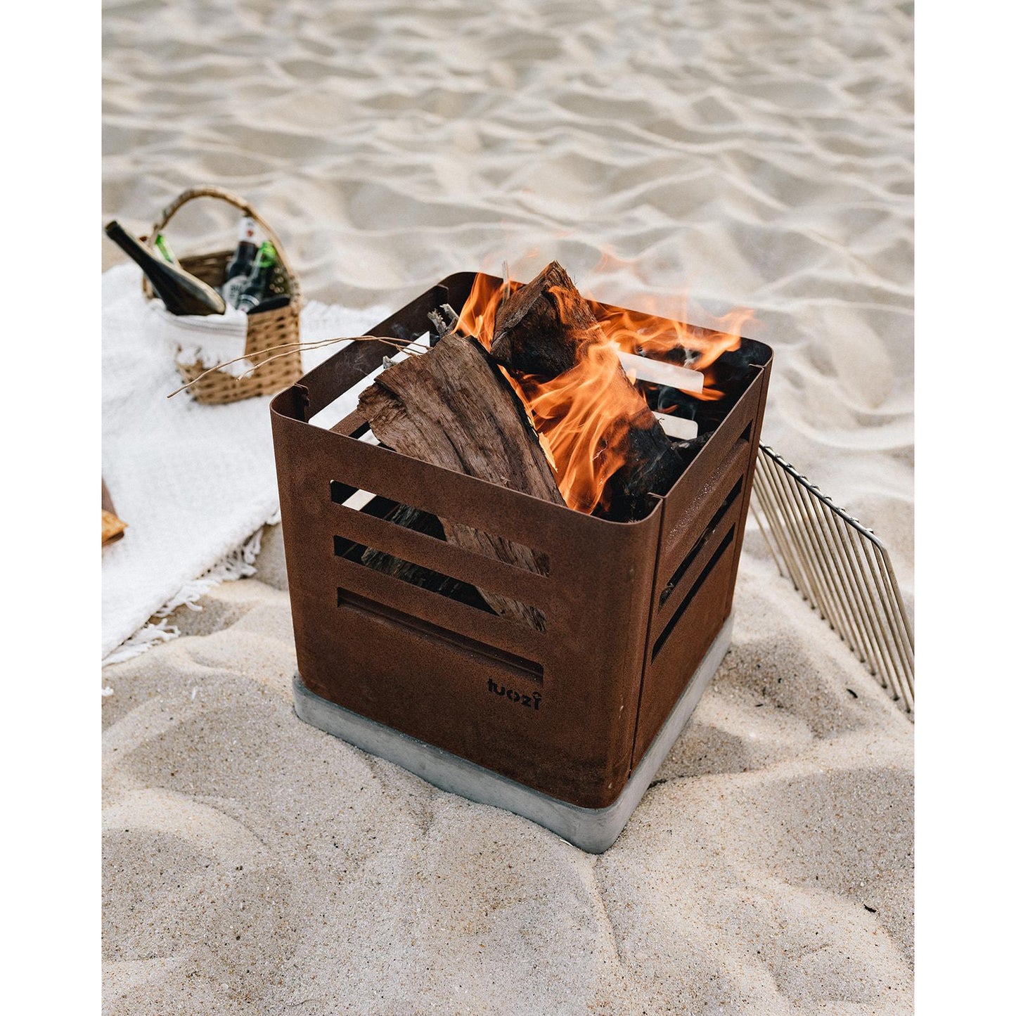 Braseiro de Jardim Tharsis Tuozi