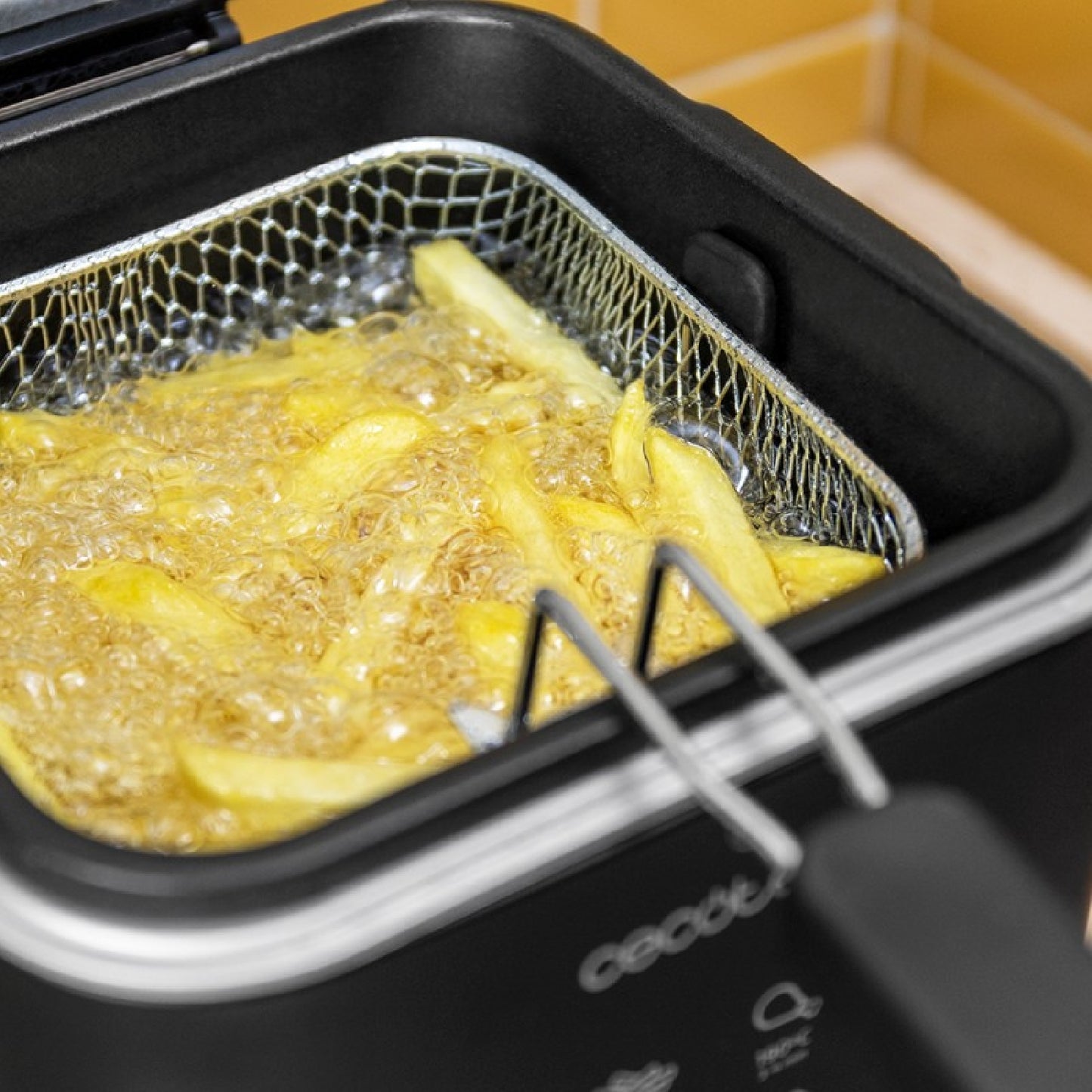 Freidora Eléctrica De Aceite Cleanfry Advance 1500 Black. 900 W, Capacidad 1,5 L, Acero Inoxidable, Filtro Oilclean, Cubeta Extraible, Tapa Con Vent_4