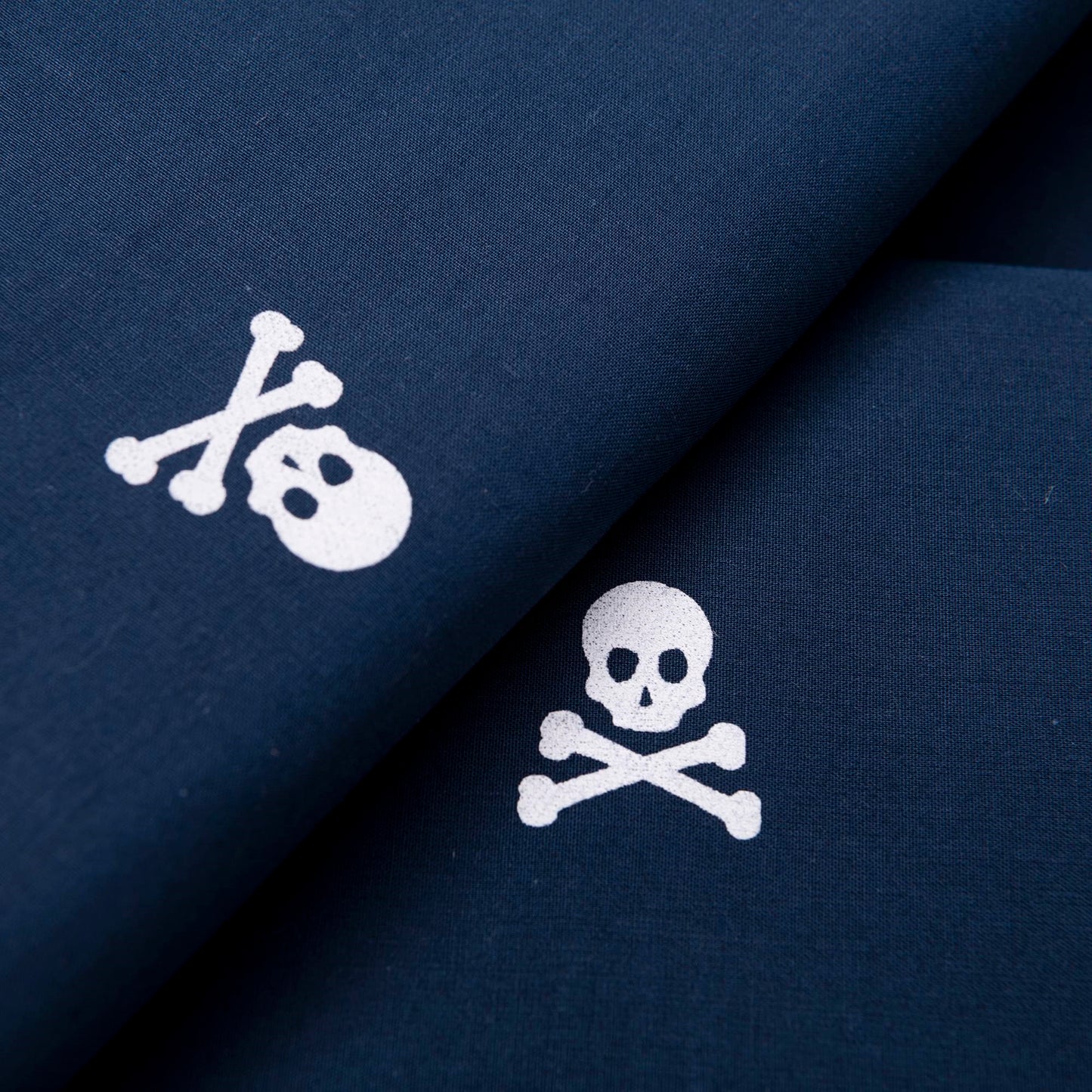 Set Cama (funda Nórdica 260x240cm + 2 Fundas Almohada  50x105cm) 100% Algodón Navy Calaveras Scalpers Home