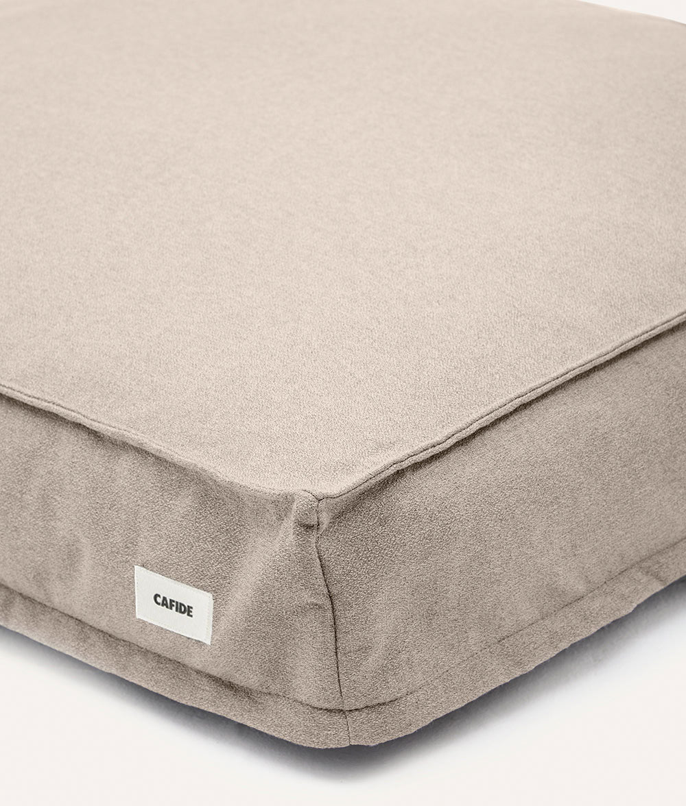 Cafide Cama De Material Reciclado Para Perro Con Tejido Basic Beige. Modelo Cuadra._1