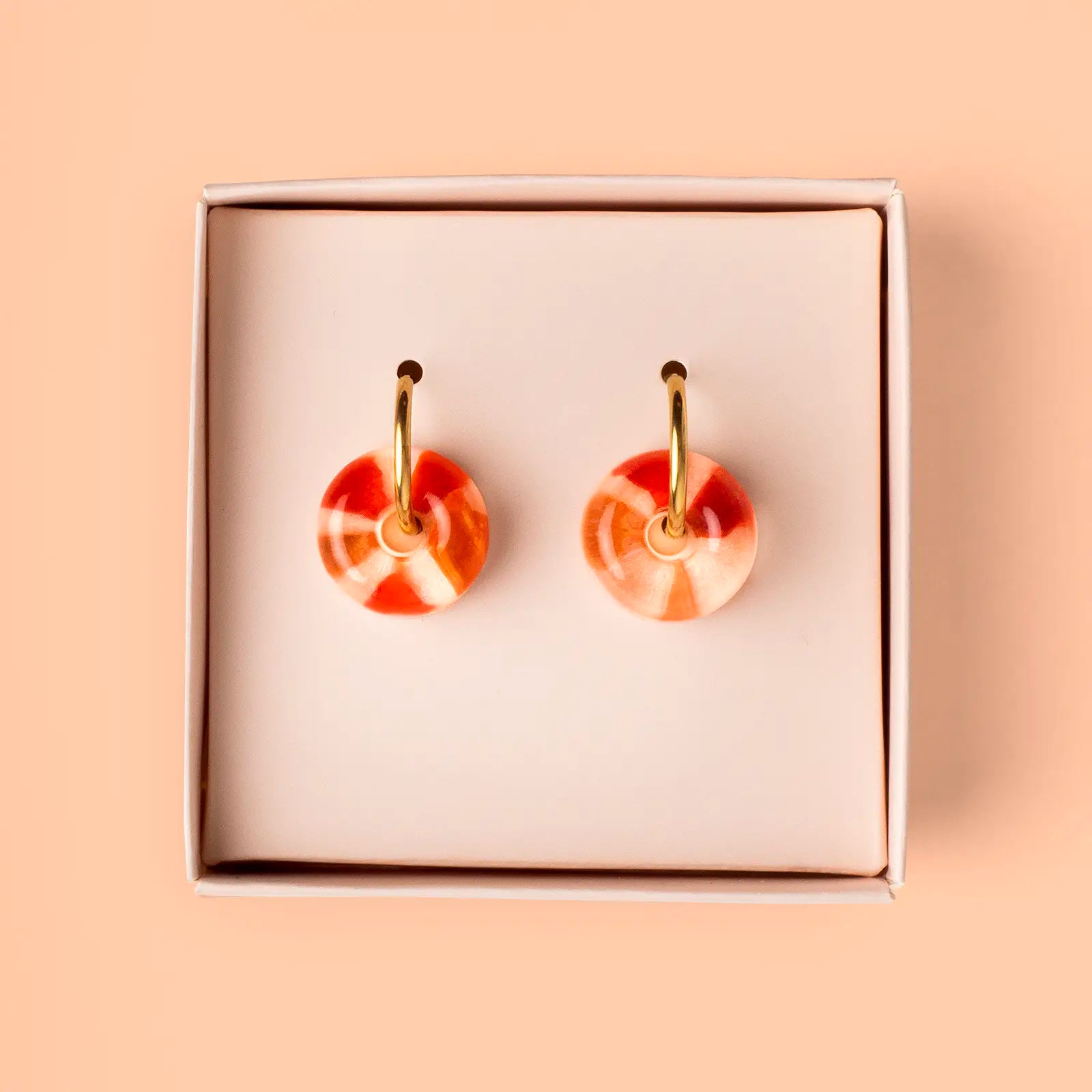 Pendientes de Aro Esteiro – Vidrio de Mar y Microplástico Reciclado de Galicia - Nature Vibes_1