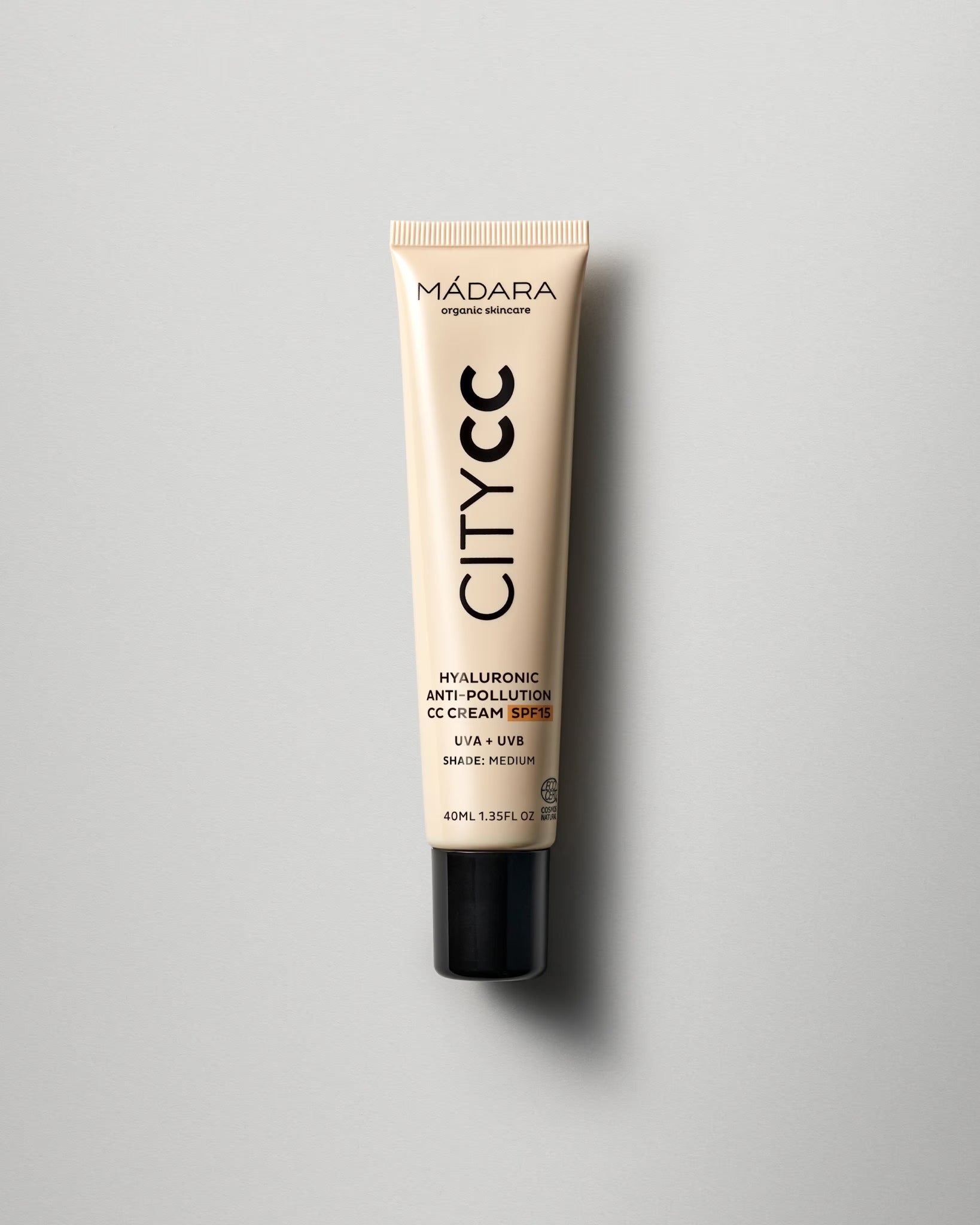 Crema solar SPF 15 City CC Cream tono medio Mádara 40 ml