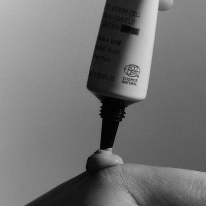 Emulsión facial antioxidante SPF 50 Mádara 40 ml