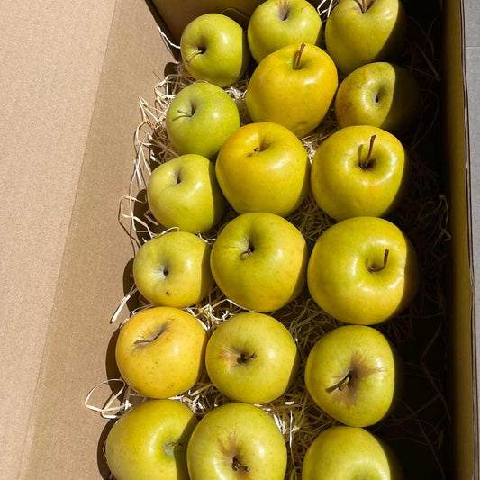 Caja Manzanas Amarillas Golden 4,5 Kg_0