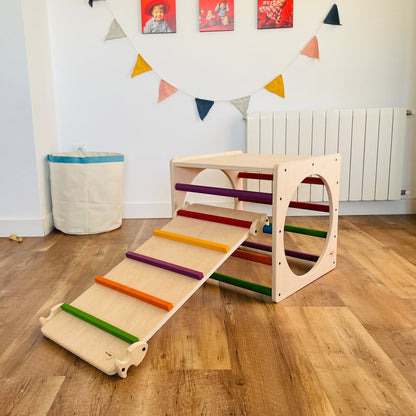 Cubo De Escalada/aprendizaje Pikler De Madera + Rampa Listones De Colores. Med: 50 X 50 X 50 Cm. Cunkrl0008. Woodgo.