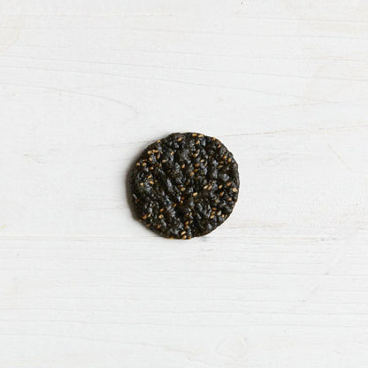 Bolachas biológicas de arroz integral e sésamo preto Clearspring 40g