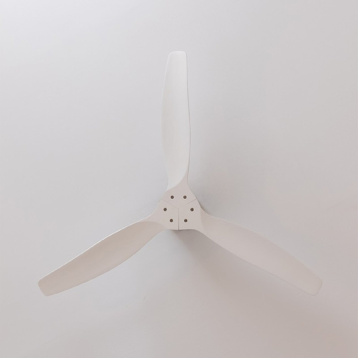 Cecotec Ventilador De Techo Sin Luz Energysilence Aero 5500 Aqua Black&white Connected Cecotec_2