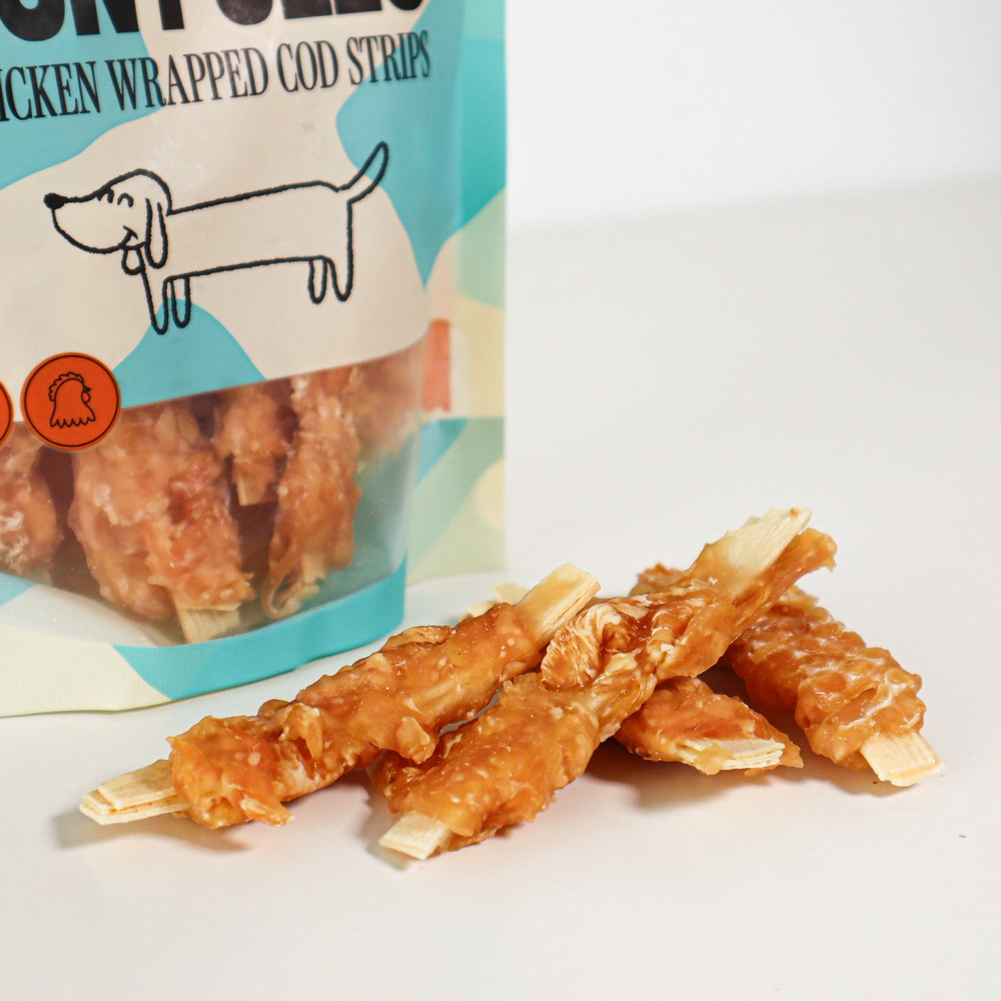 Snack Para Perro En Stick De Bacalao Con Pollo Desecado Wuapu 12x100gr_1
