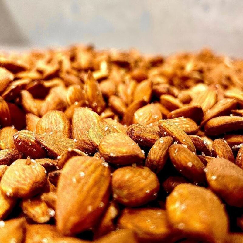 Almendra Piel Tostada Con Sal España 200g_0