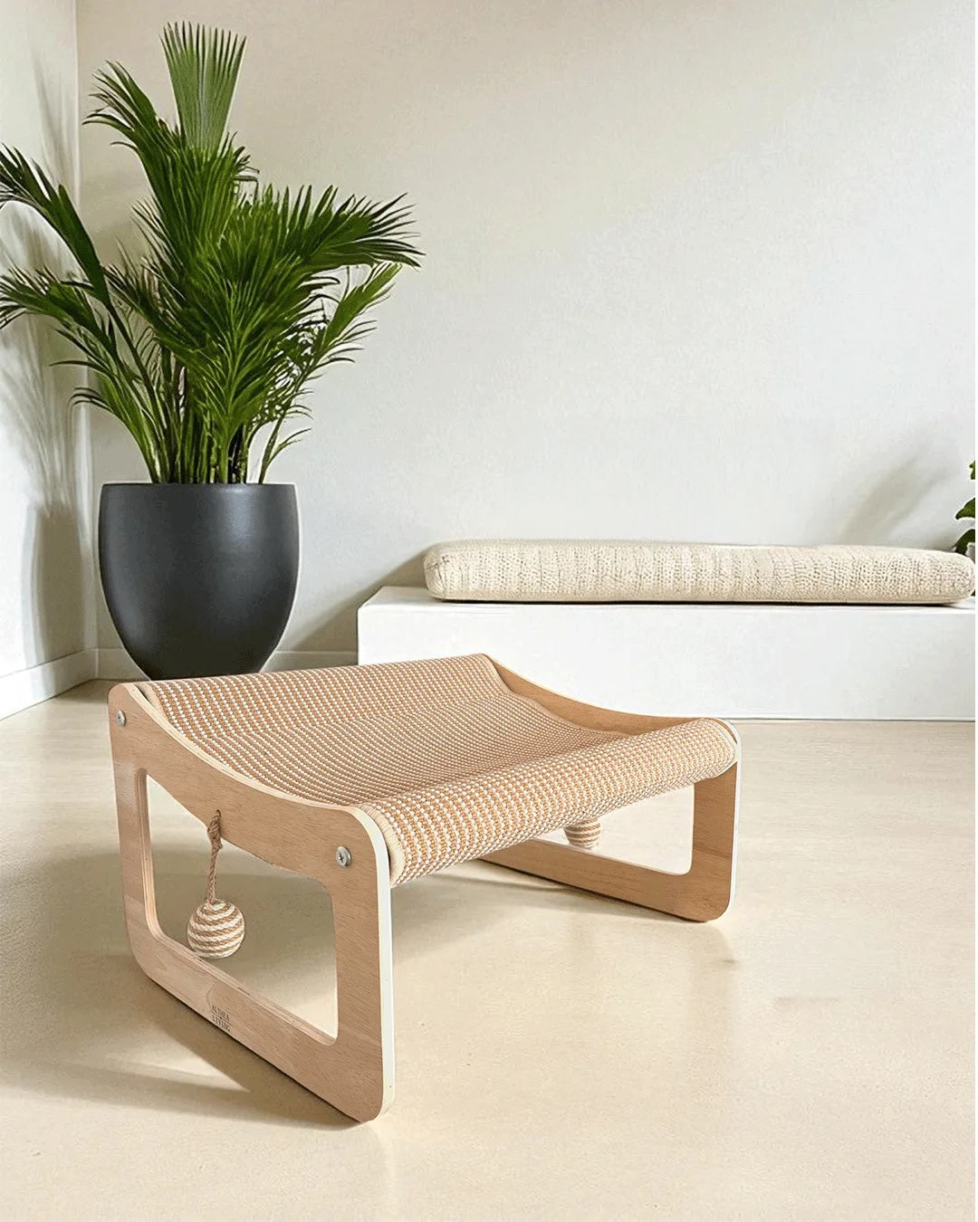 Hamaca Para Gatos Cala Serena Elevada De Diseño Natural Althea Living 53x40x30cm_5