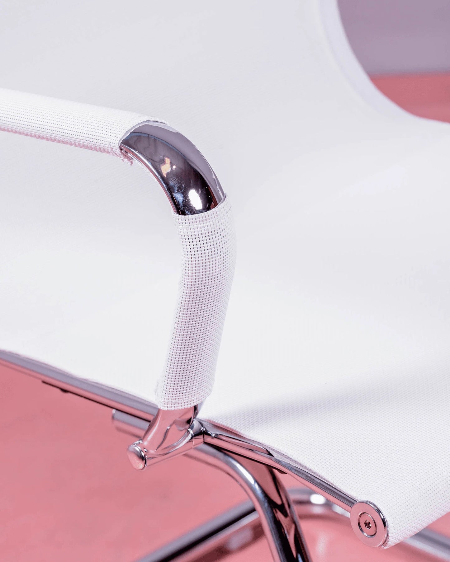 Silla Para Sala De Reuniones Con Respaldo Bajo En Malla De Fibra Transpirable - Alu_2