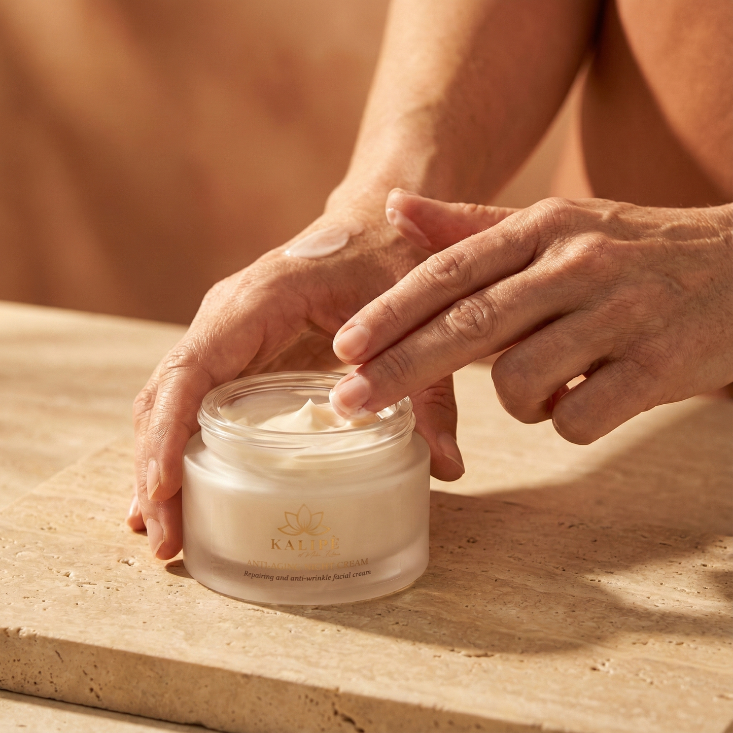 Crema De Noche Reparadora Antiarrugas Con Aloe Vera, Centella Asiatica Y Rosa Mosqueta._3