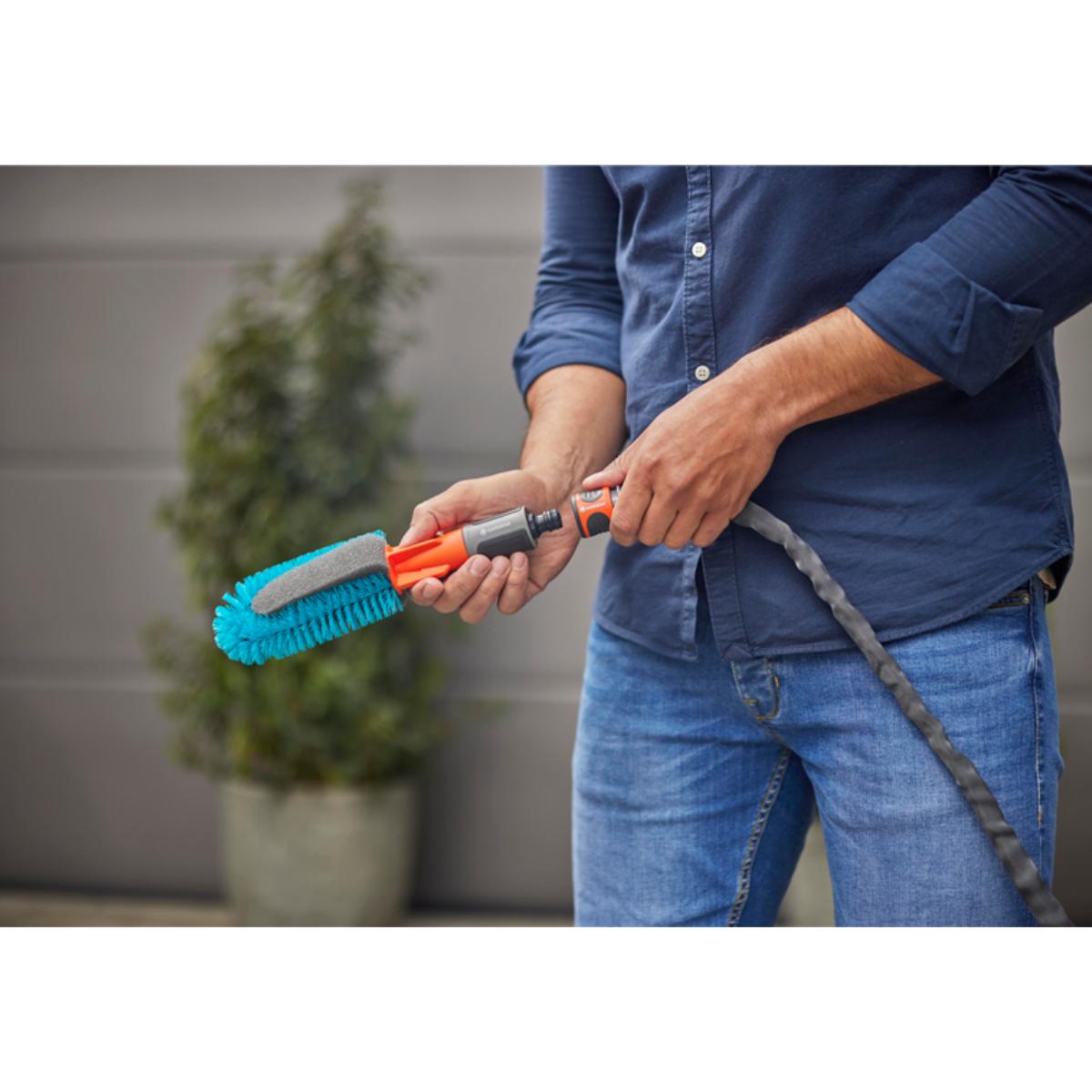 Conjunto de escova e champô para bicicleta Gardena