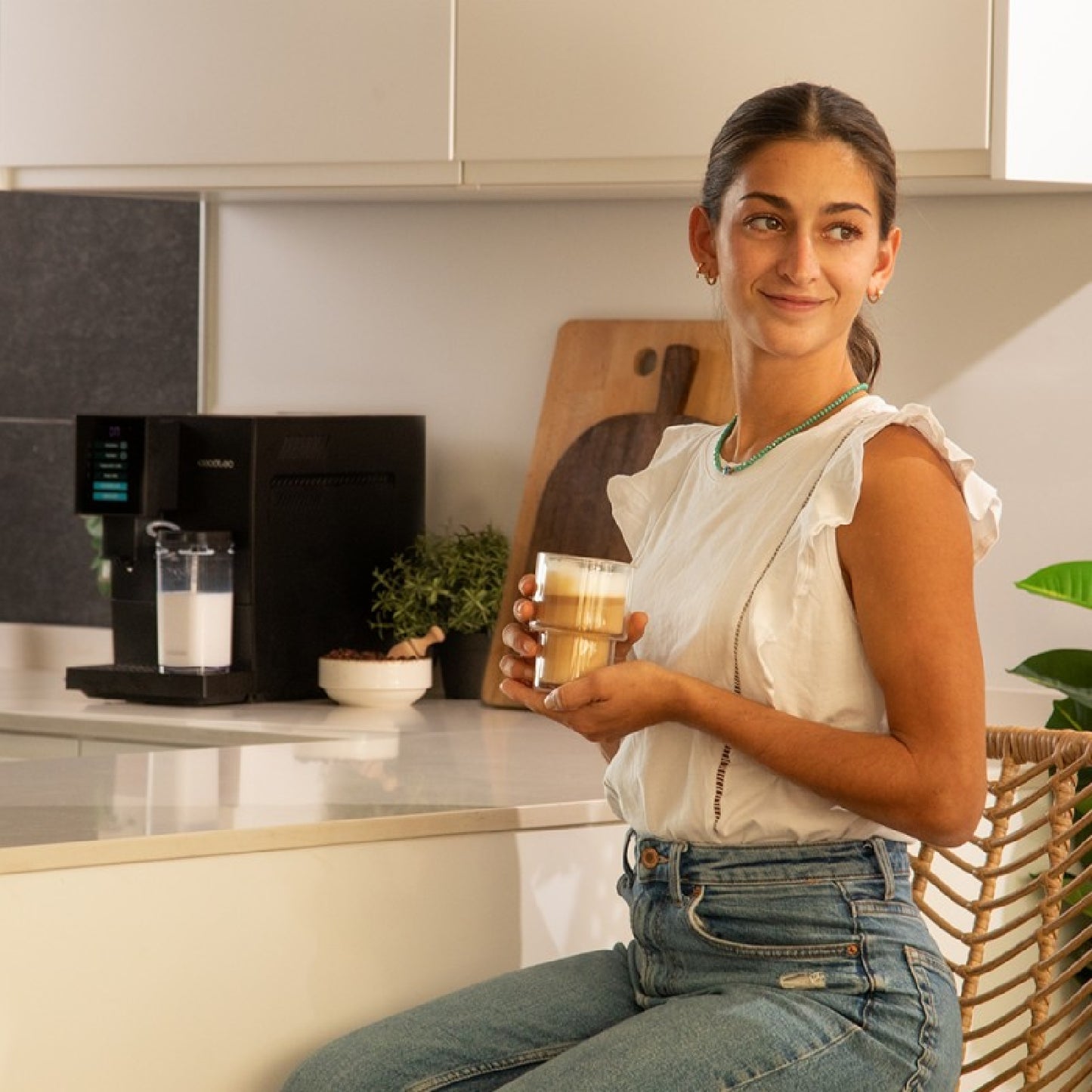 Cecotec Cafetera Superautomática Cremmaet Compactccino_2